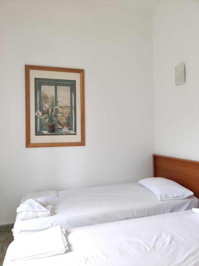 Hotel Ritsa Kamena Vourla Exteriör bild